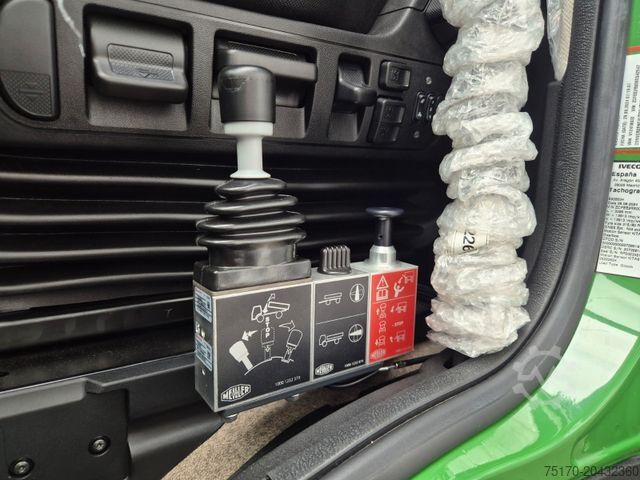 Трьохсторонній самоскид IVECO AS300X58Z HR ON+ Meiller Bordmatic AHK Intarder