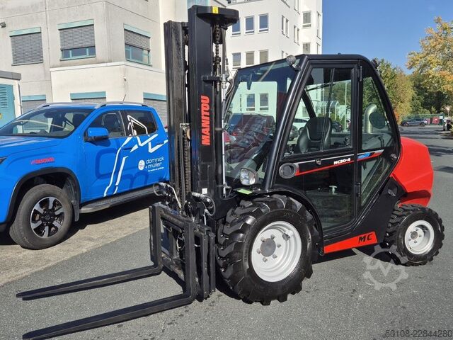 Terenski viljuškar Manitou MC 30-4 ST3A S1