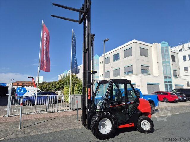 Terenski viljuškar Manitou MC 30-4 ST3A S1