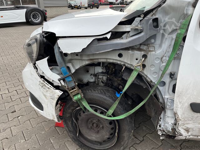 عربة ستيشن واغن ذات سقف مرتفع Mercedes-Benz Citan 109 CDI / Extra Lang / UNFALL / DAMAGE