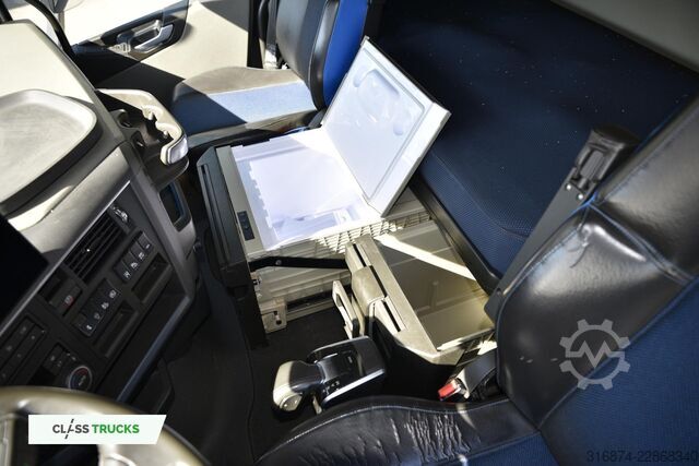 표준 트랙터 유닛 VOLVO FH 460 Globetrotter XL Varios i-Save