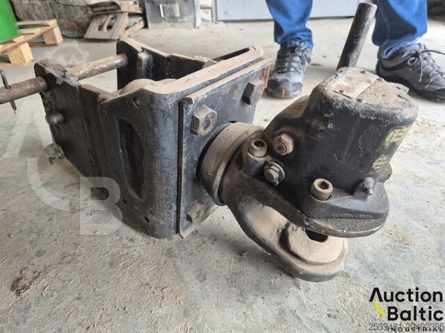 เครื่องพ่นยาในสนาม Kverneland IKARUS A3800