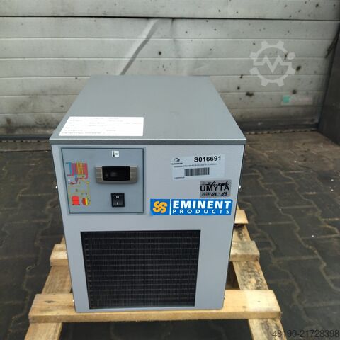 Screw compressor + dryer and Owomat free of charge Creemers RCA