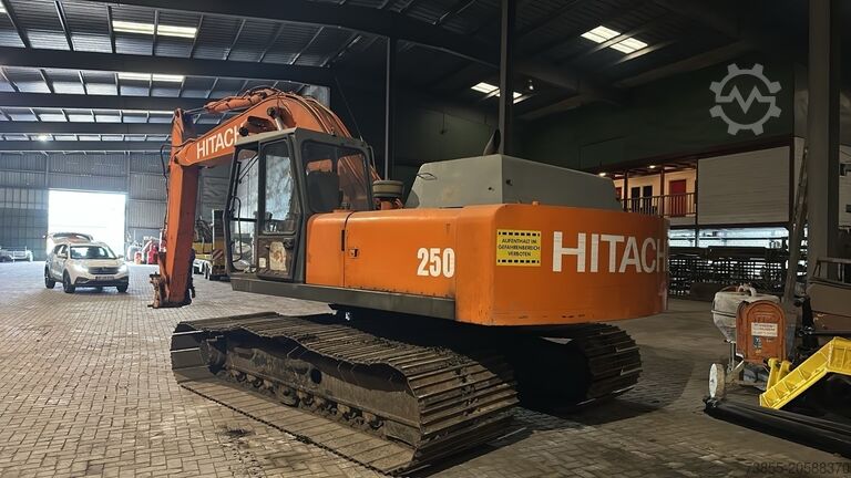 Bæltegraver Fiat-Hitachi Fh 220