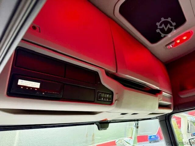 Medienos transporteris Scania R650 V8 6x4/Retarder/Kran Loglift S96/Eu6