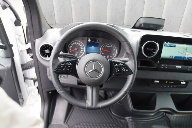 高顶厢式货车 Mercedes-Benz Sprinter 317 CDI Hochdach L2H2 Pro