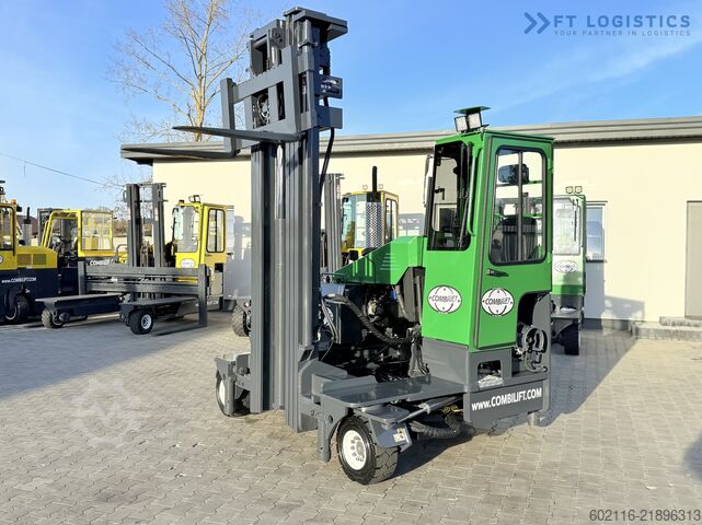Carretilla retráctil de 4 vías Combilift C4000 GAS TRIPLEX 6900 FREE-LIFT CABIN