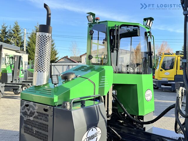 Carretilla retráctil de 4 vías Combilift C4000 GAS TRIPLEX 6900 FREE-LIFT CABIN