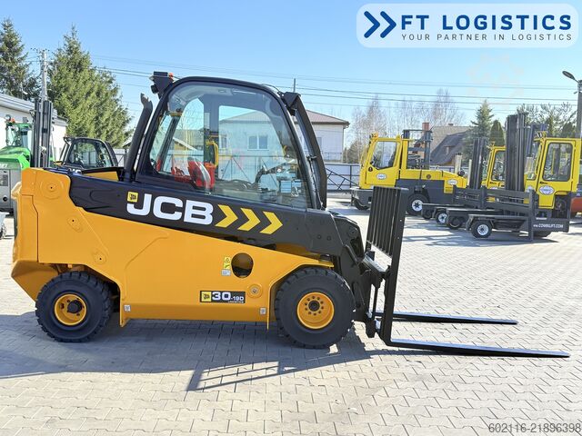 Teleskoplæsser JCB TLT30D TELESCOPIC MAST DIESEL CABIN