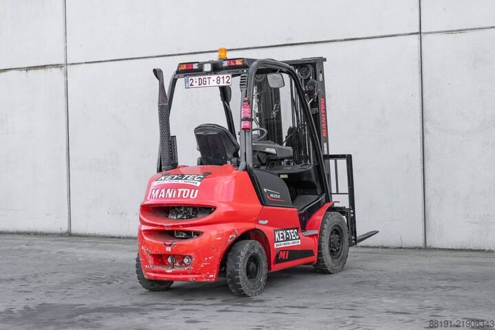 вилочный погрузчик Manitou MI 25 D