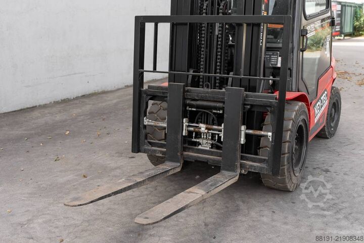 вилочный погрузчик Manitou MI 30 D