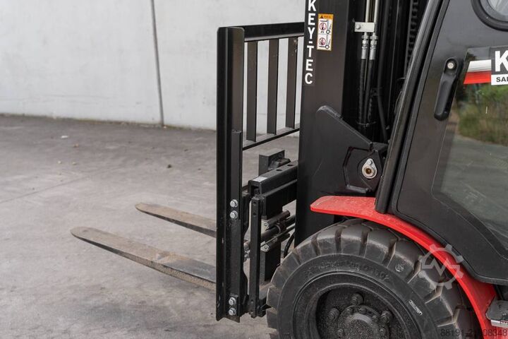 вилочный погрузчик Manitou MI 30 D
