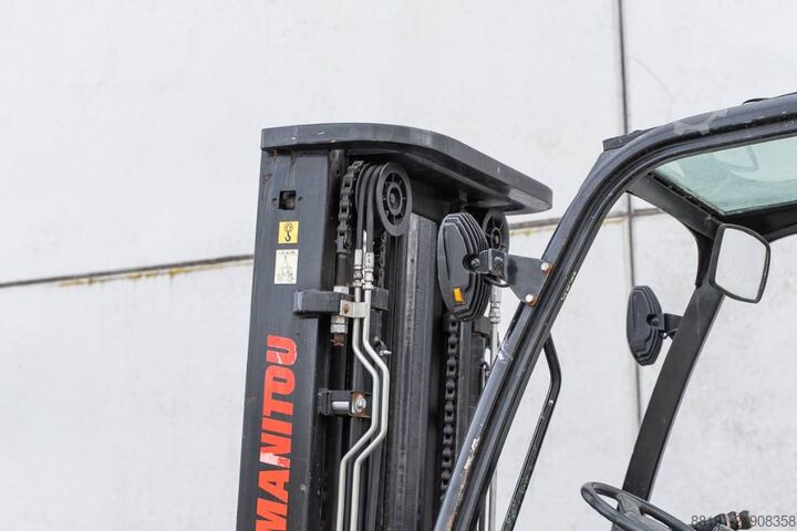 вилочный погрузчик Manitou MI 30 D
