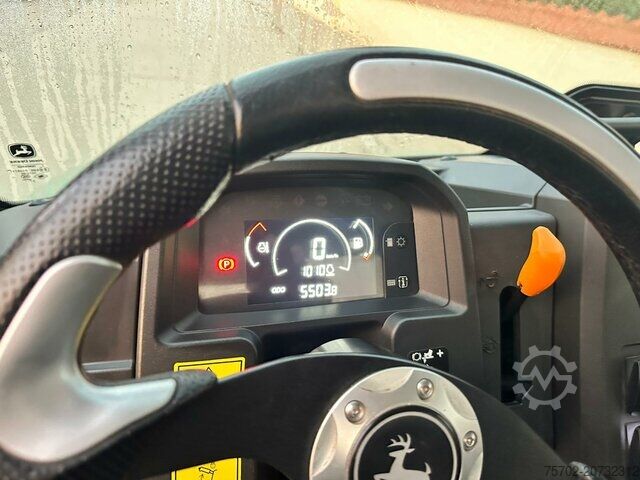 Pagalma traktors John-Deere Gator XUV865M Allrad