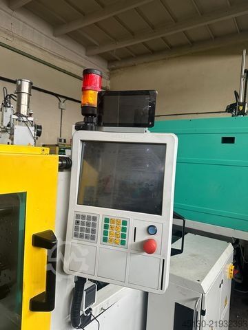 Injection molding machine Arburg 270C 400-70