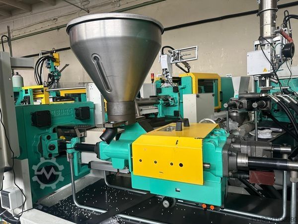 Injection molding machine Arburg 270C 400-70