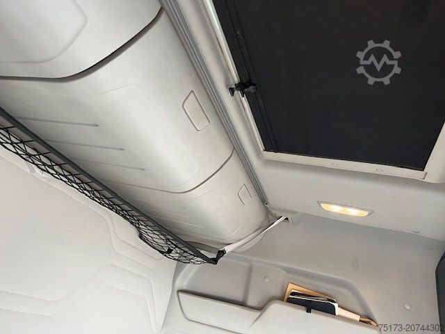 Стандардна влечна единица FORD F-Max Sattelzugmaschine