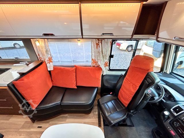 Интегриран камп-приколка NIESMANN+BISCHOFF Arto 83 B *stützen*