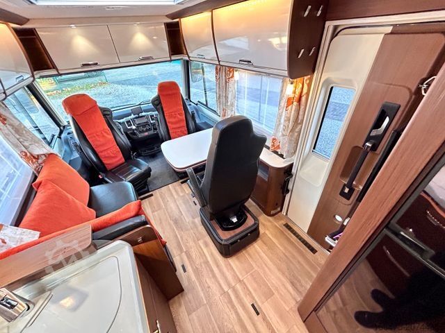 Интегриран камп-приколка NIESMANN+BISCHOFF Arto 83 B *stützen*