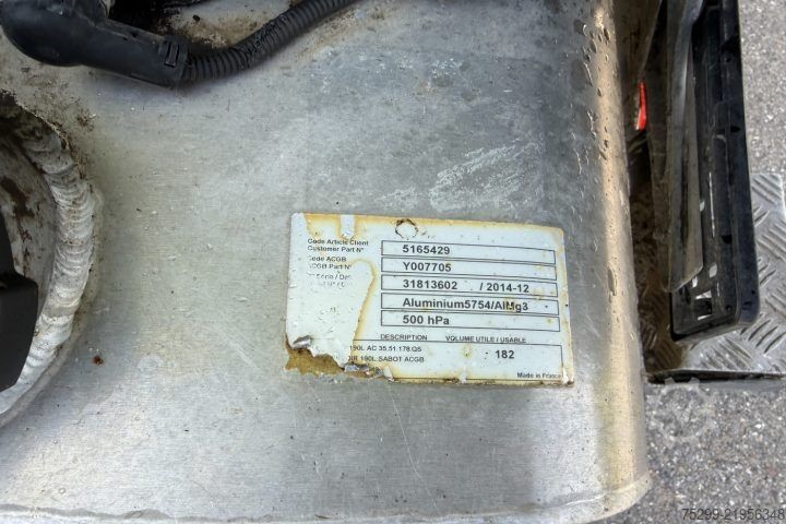 Kamion za čišćenje ulica MAN L2007 46.010 4x2 Kehrmaschine / Swiss-Vehicle