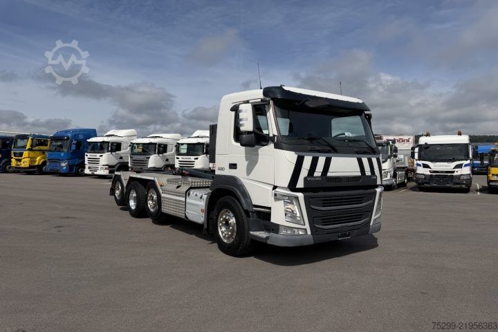 Ruloninė konteinerinė savivartis Volvo FM-500 8x2 Hiab / Swiss-Vehicle