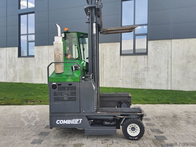 مكدس ذو 4 اتجاهات Combilift C 4500