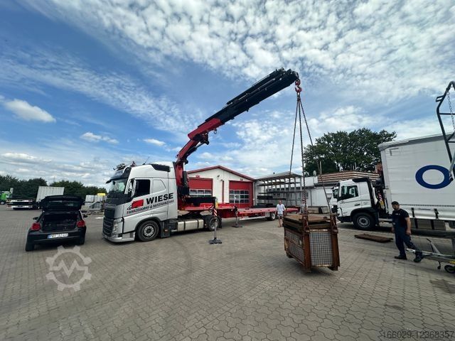 Semirremolque con plataforma de trabajo  Wiese Stufensattel Tieflader mit Kran Fassi F545