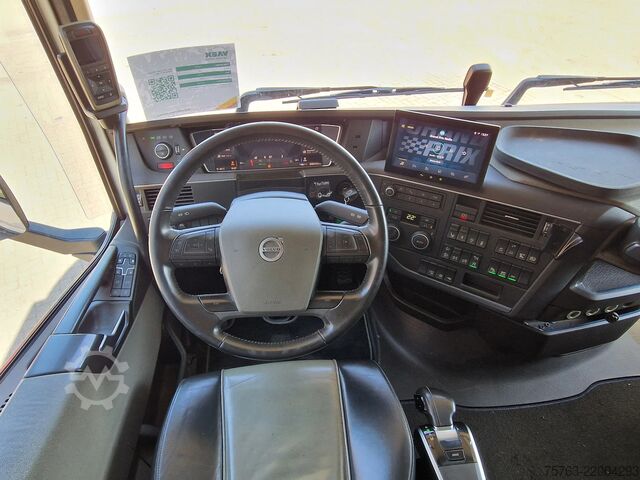 Standard-SZM Volvo FH 13.500 Globetrotter XL 6x2 - Retarder - Full...