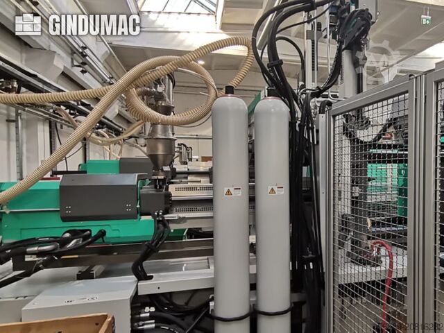 Máquina de moldeo por inyección hidráulica Arburg 570 S 2200-800/290