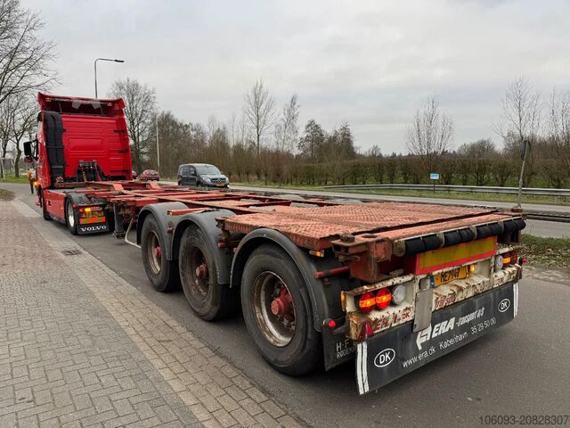 Container transportation HFR 3 ass cont. chassis