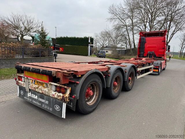 Container transportation HFR 3 ass cont. chassis