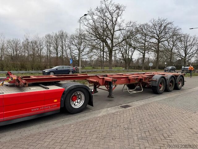 Container transportation HFR 3 ass cont. chassis