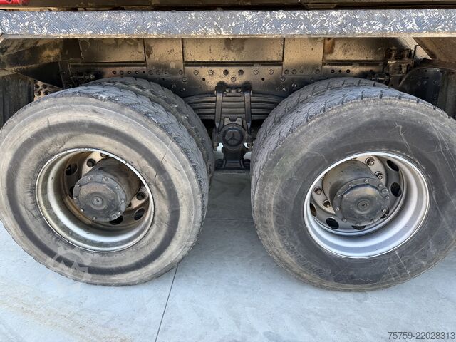 Camión volquete Mercedes-Benz Actros 4148K V8 Kipper 8x4 Euro3 40Ton