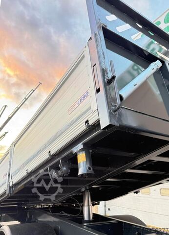 Tipper truck IVECO EUROCARGO 180E32