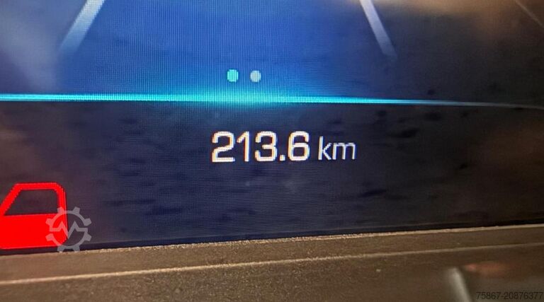 Tipper truck IVECO EUROCARGO 180E32