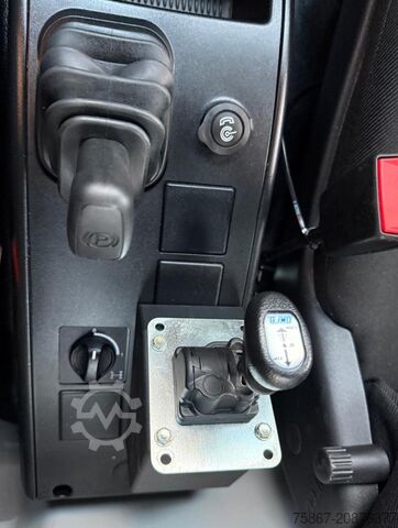 Tipper truck IVECO EUROCARGO 180E32