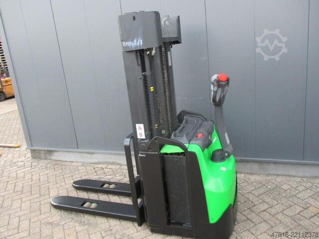 Gerbeur manuel CESAB S215