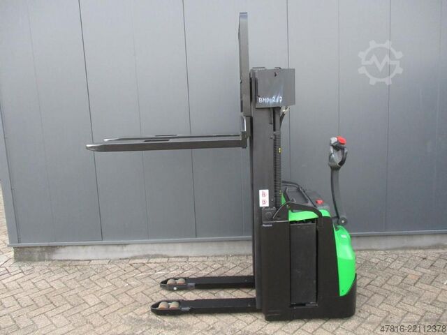Gerbeur manuel CESAB S215