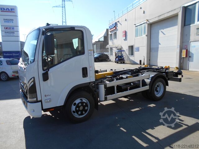 डिपॉजिट टिपर वैन Isuzu M30 (7,5 ton) - SCARRABILE PALFINGER