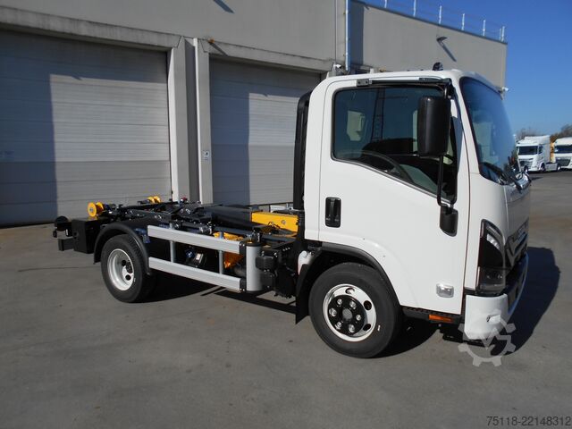 डिपॉजिट टिपर वैन Isuzu M30 (7,5 ton) - SCARRABILE PALFINGER