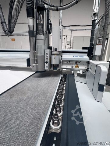 Industriele Veiling Eindhoven B.V. Industriele Veiling Eindhoven B.V. Industriele Veiling Eindhoven B.V.