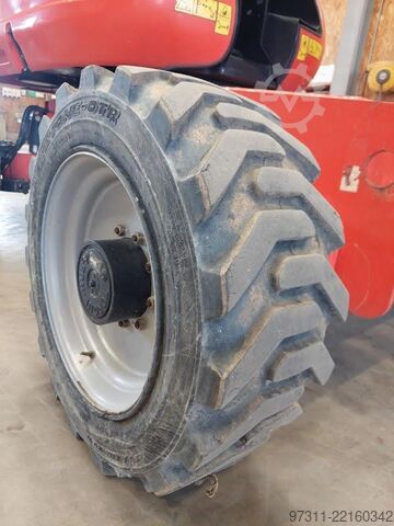 Platforma telescopică JLG 660SJ