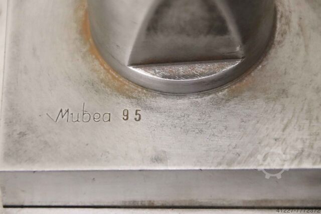 Alat penebuk 95 x 95 mm Mubea Mubea 95 Aufnahme 50N