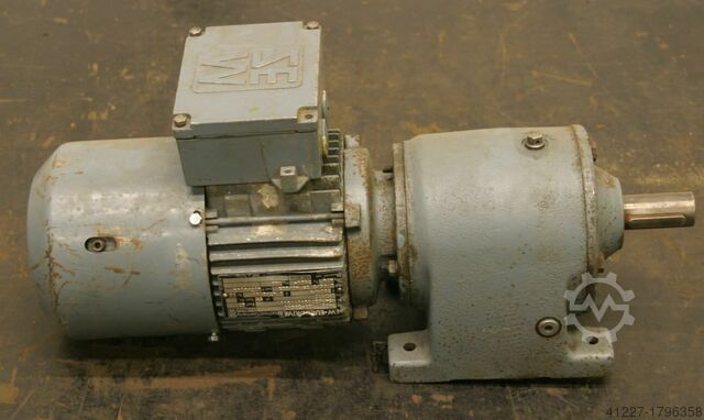 Menjač motor 0.06/0.25 kW 29/117 obrtaja SEW-EURODRIVE R400T7108-286MZ
