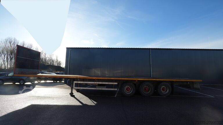 Platformos priekaba Netam-Fruehauf 3 AXLE FLATBED TRAILER