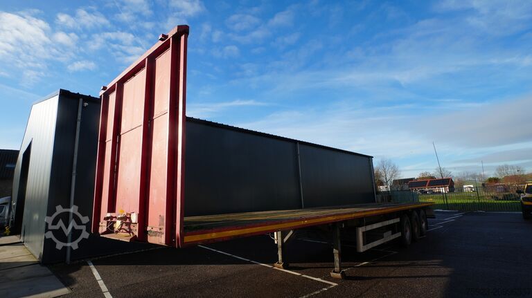 Platformos priekaba Netam-Fruehauf 3 AXLE FLATBED TRAILER