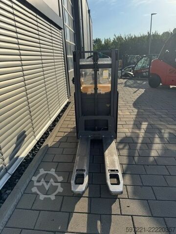 Empilhadores de paletes Jungheinrich ERD 220