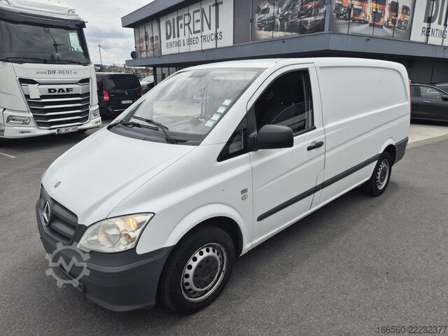 バン Mercedes-Benz Vito 113 CDI