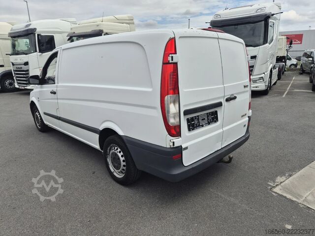 バン Mercedes-Benz Vito 113 CDI