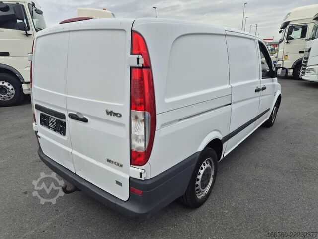 バン Mercedes-Benz Vito 113 CDI